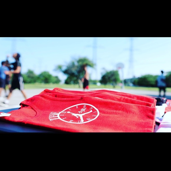 Professional Custom Apparel Services - Toronto, On - Picture 16 of 17